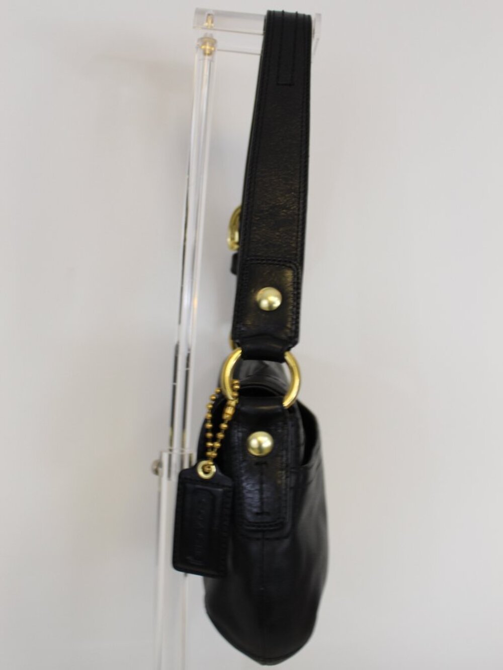 Coach Soho Black Leather Flap Shoulder Bag Gold Hardware 2010 Y2K Classic - Picture 7 of 14